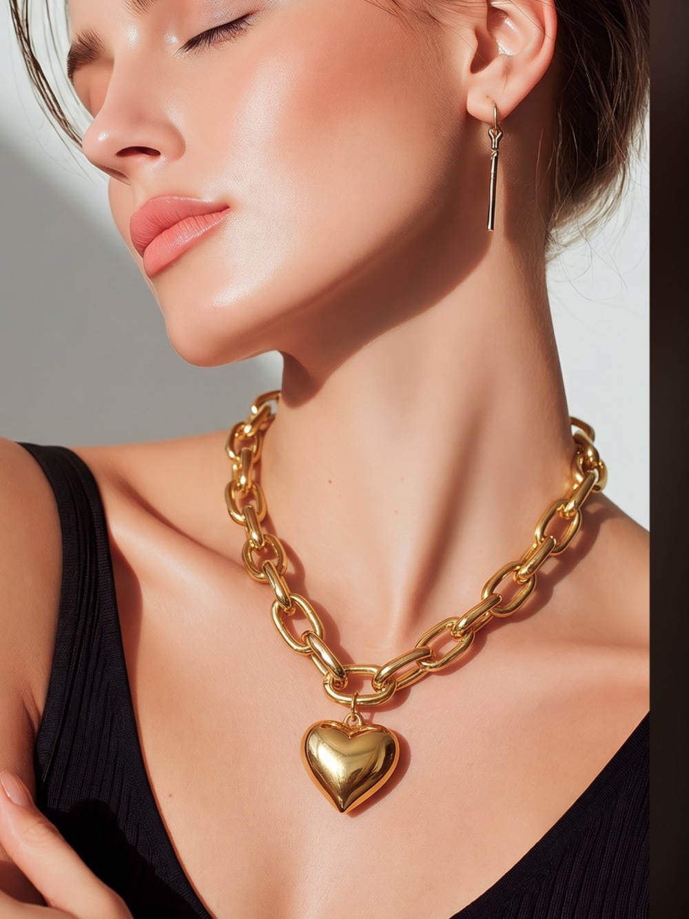 Chunky Chain Heart Pendant